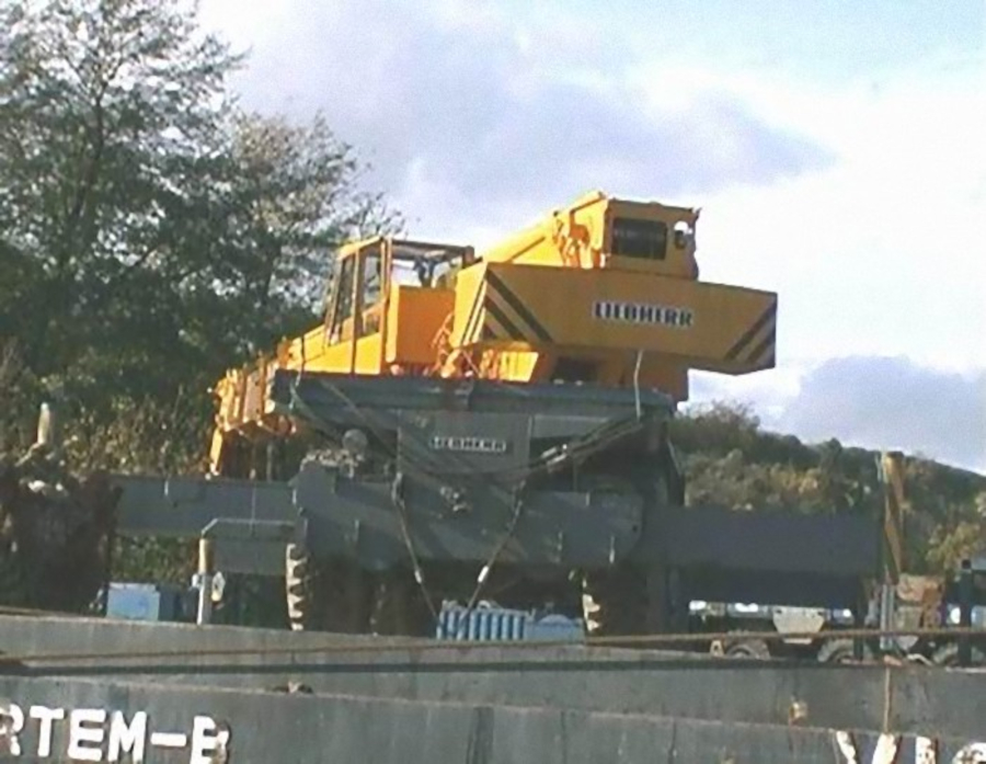 Sarens LTL 1050 - Copyright: www.olli80.de