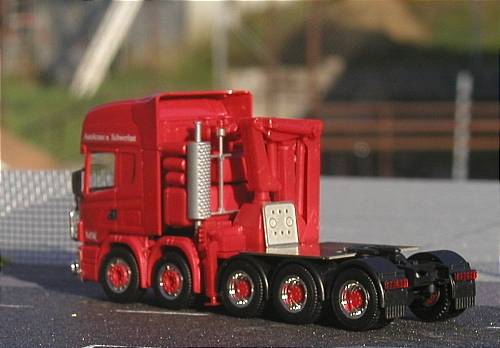 Scania Zugmaschine mit Ladekran - Copyright: www.olli80.de