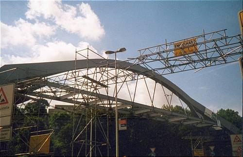 Brücke der Schwebebahn - Copyright: www.olli80.de