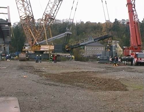 Spuren der Raupe auf der Baustelle - Copyright: www.olli80.de