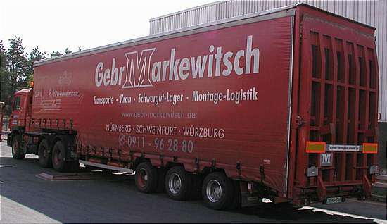 Gebr. Markewitsch Planensattelzug mit Auffahrrampe  - Copyright: www.olli80.de