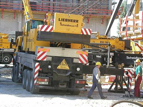 Schmidbauer Liebherr LTF 1070 Traumschiff - Copyright: www.olli80.de