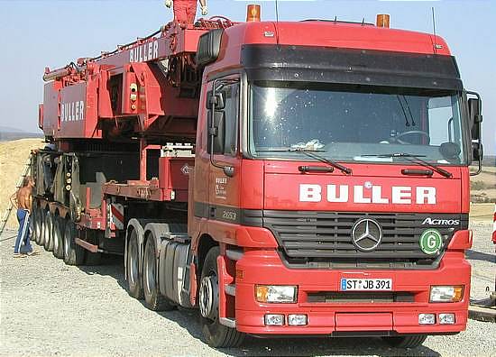 Buller MB Actros 2653 mit LR 1400/1 - Copyright: www.olli80.de