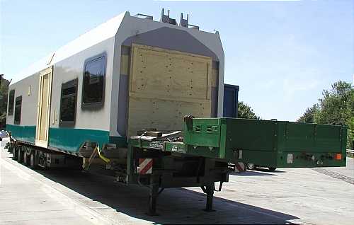 Kübler Auflieger mit U-Bahn-Waggon