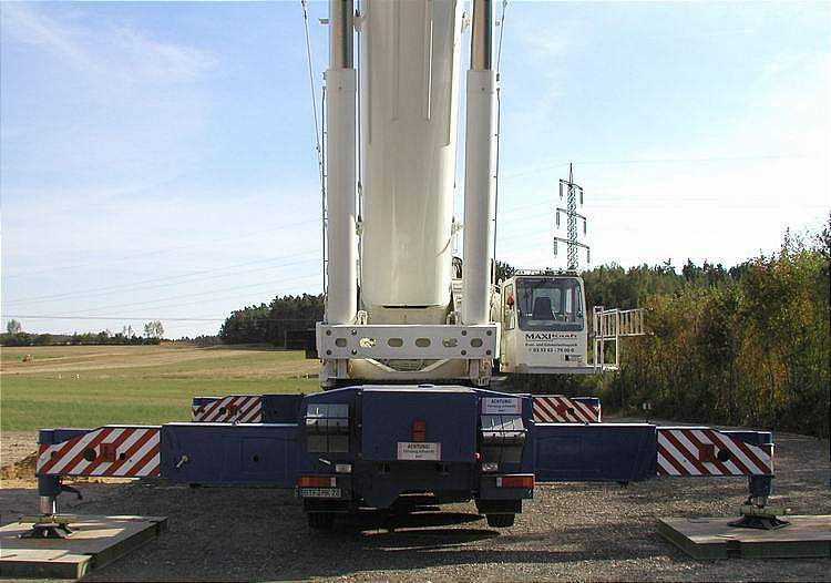 LTM 1500 Maxikraft Abstützungen - Copyright: www.olli80.de