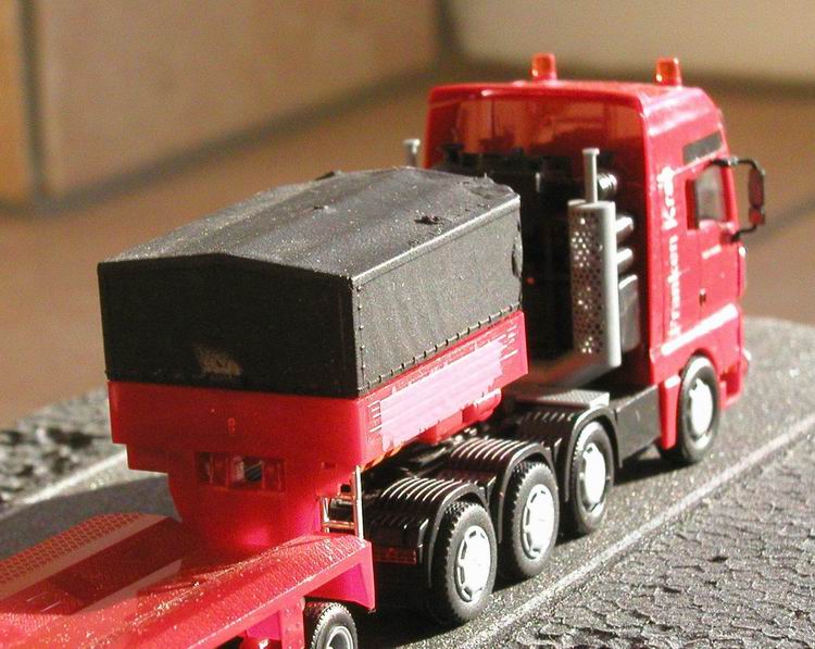 Franken Kran MAN TGA 41.660 mit Goldhofer Achslinien