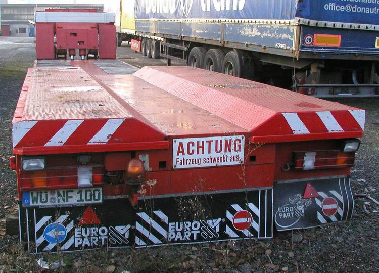 Nickl dreiachsiger Tiefbettauflieger  - Copyright: www.olli80.de