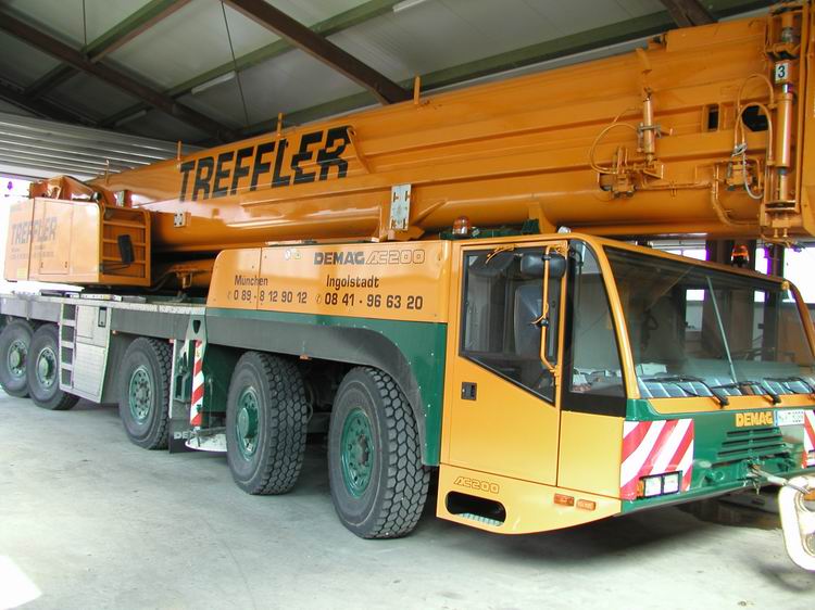 Treffler Demag AC 200 - Copyright: www.olli80.de