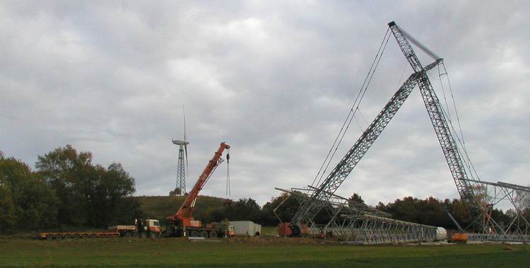 Windkraftanlagenbaustelle mit Nolte LG 1550