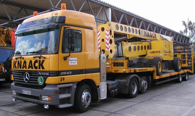 Knaack MB Actros 2543 mit Grove Arbeitsbühne