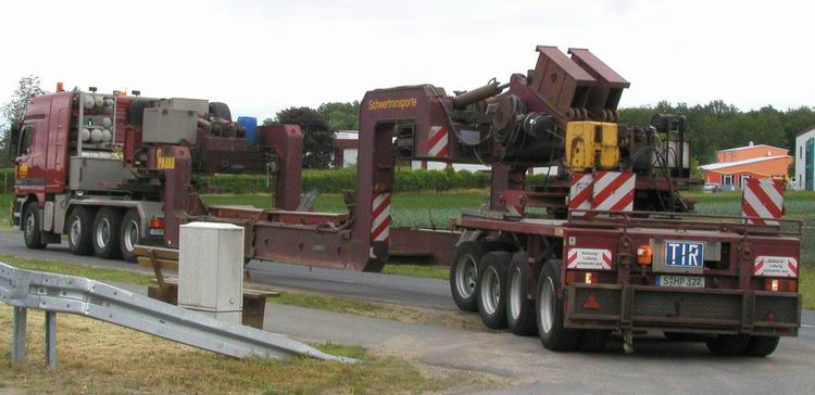 Paule MB Actros 4153 mit Kesselbrücke