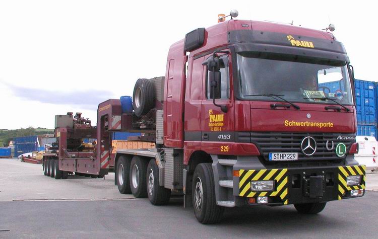 Paule MB Actros 4153 mit Kesselbrücke