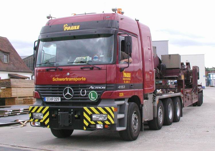 Paule MB Actros 4153 mit Kesselbrücke