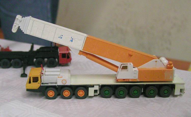 Grove TM 2500