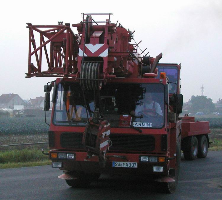 Gebr. Markewitsch KMK 4080 mit Ballasttrailer - Copyright: www.olli80.de