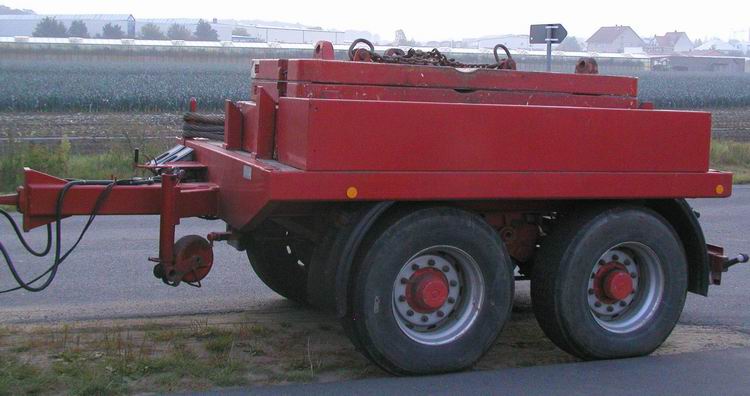 Gebr. Markewitsch KMK 4080 mit Ballasttrailer - Copyright: www.olli80.de