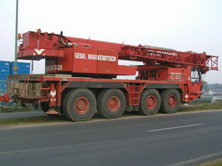 Gebr. Markewitsch KMK 4080 mit Ballasttrailer - Copyright: www.olli80.de