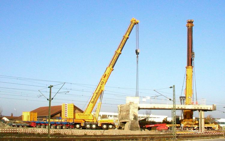 Schmidbauer LTM 1800, Terex AC 700 - Copyright: www.olli80.de