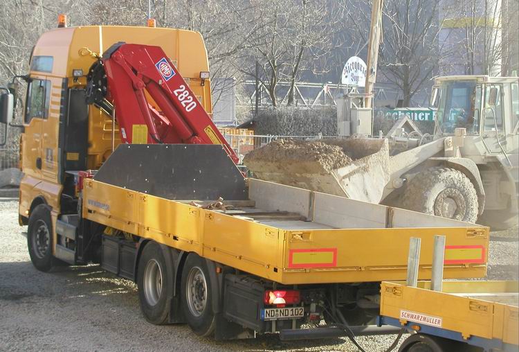 MAN Pritschen-LKW von Bauer - Copyright: www.olli80.de