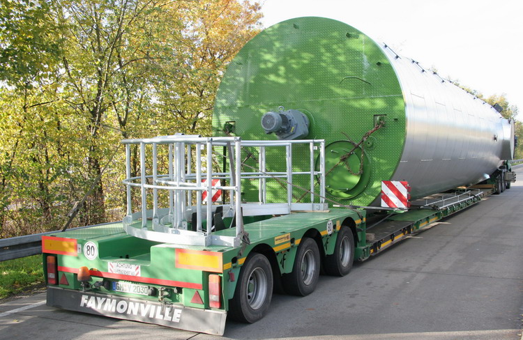 Schmallenbach Faymonville Tiefbettauflieger - Copyright: www.olli80.de