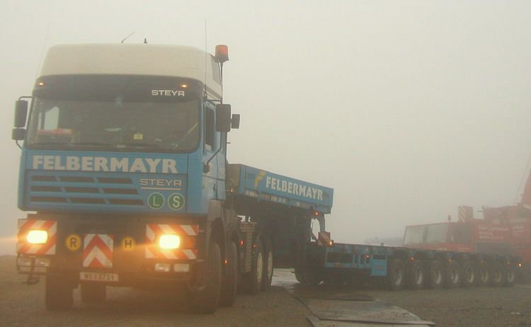 Steyr +  Semiauflieger Felbermayr - Copyright: www.olli80.de