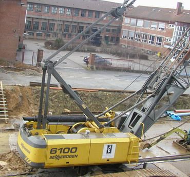 Sennebogen 6100 