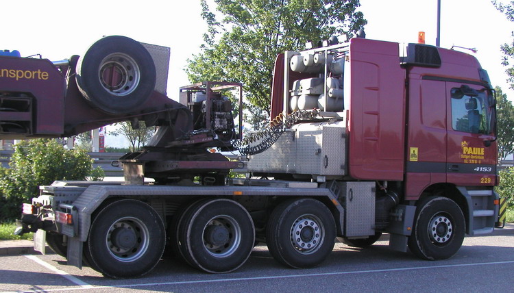 Paule Actros 4153