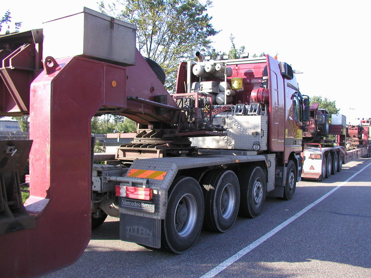 MB Actros Titan 4153 Paule 