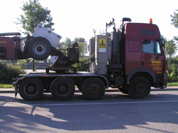 Beifahrerseite Paule MB 3544 mit Hochdach