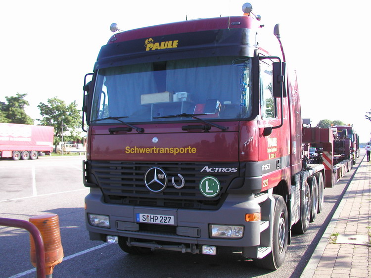 Paule Actros 4153