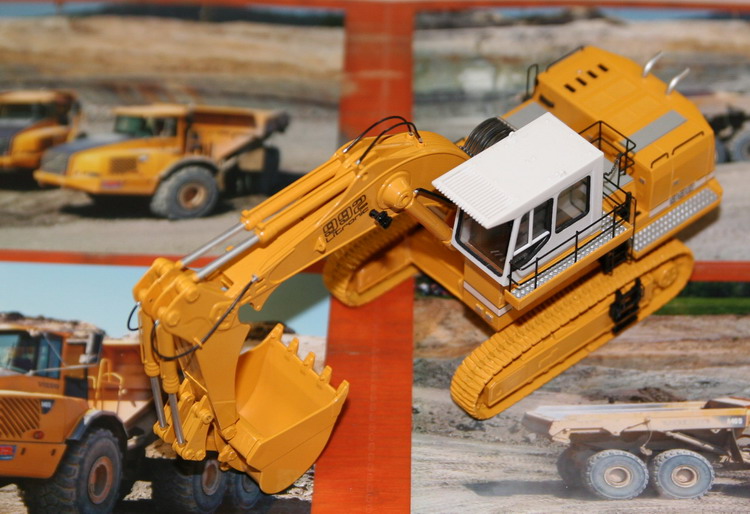 Liebherr 992