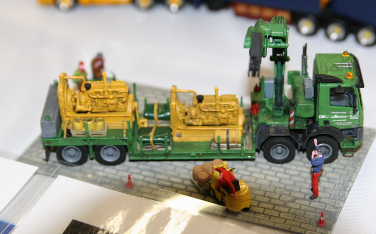 H. De Koning: LKW mit itefer Ladefläche - Copyright: www.olli80.de