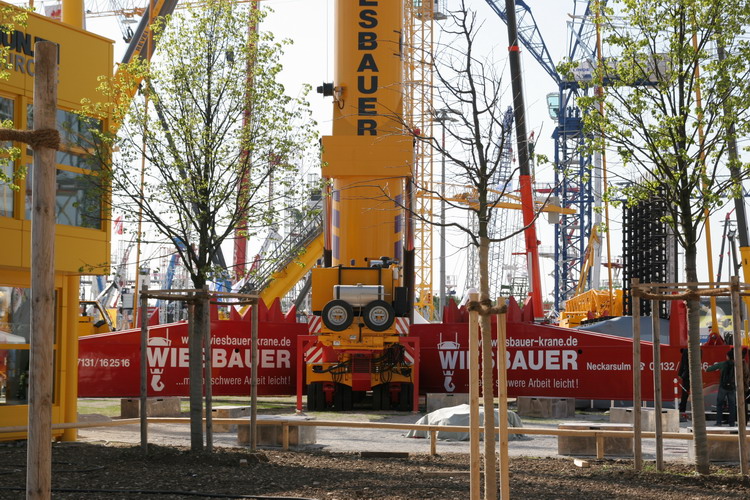 Grove GTK 1100 Bauma 2007 - Copyright: www.olli80.de