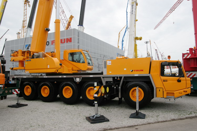 Faun ATF 110G-5 Bauma 2007 - Copyright: www.olli80.de