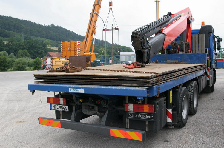 Schmidbauer Actros MP 2 2646 mit Palfinger PK 42502 - Copyright: www.olli80.de