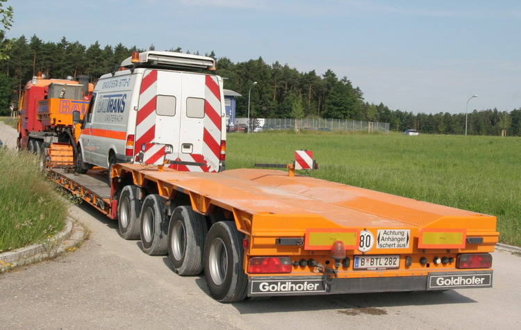 MB SK 94 3553 von Bautrans Lauterach