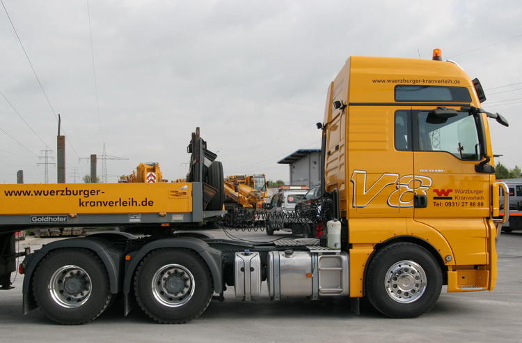 Würzburger Kranverleih MAN TGX 33.680