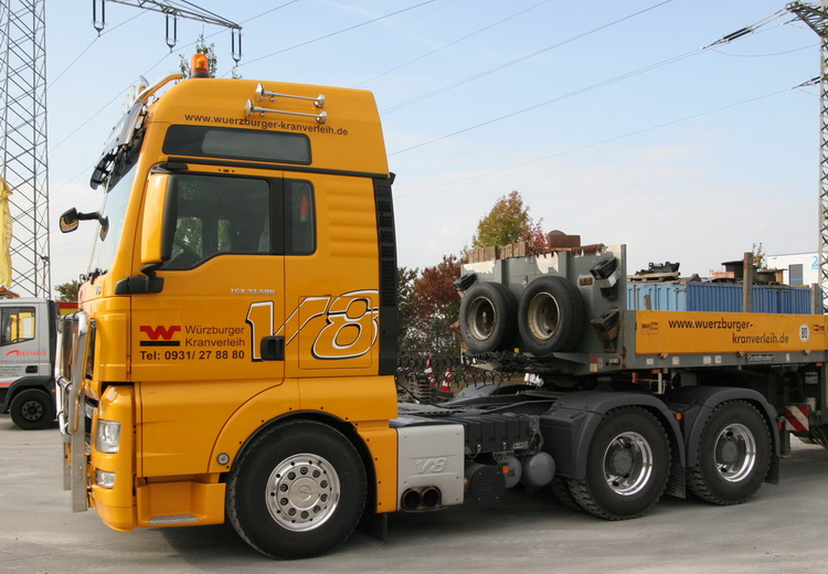 Würzburger Kranverleih MAN TGX 33.680