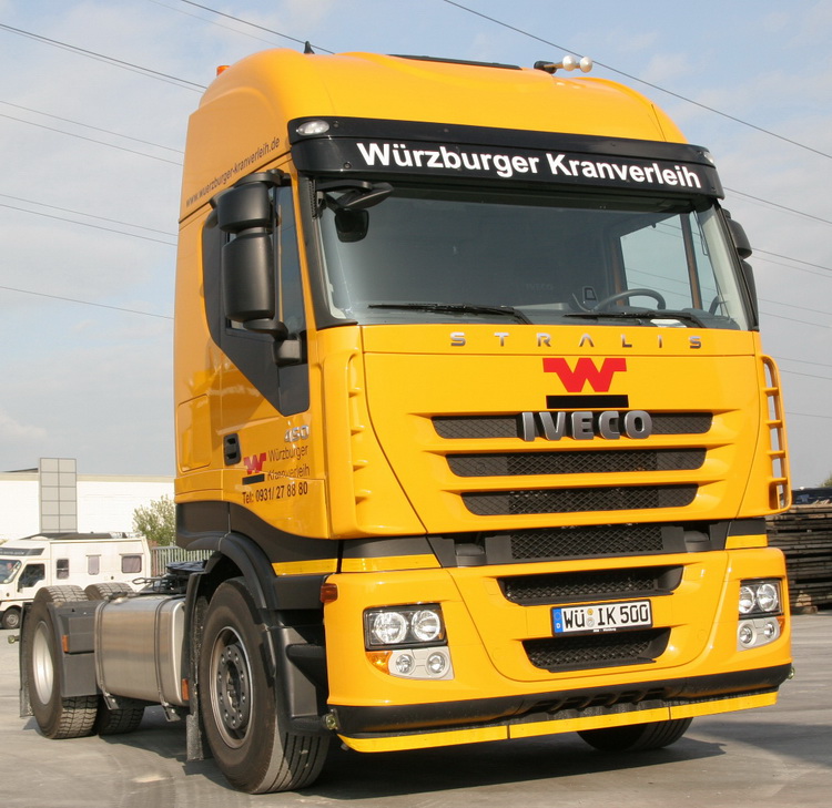 Würzburger Kranverleih Iveco Stralis 450 Frontansicht