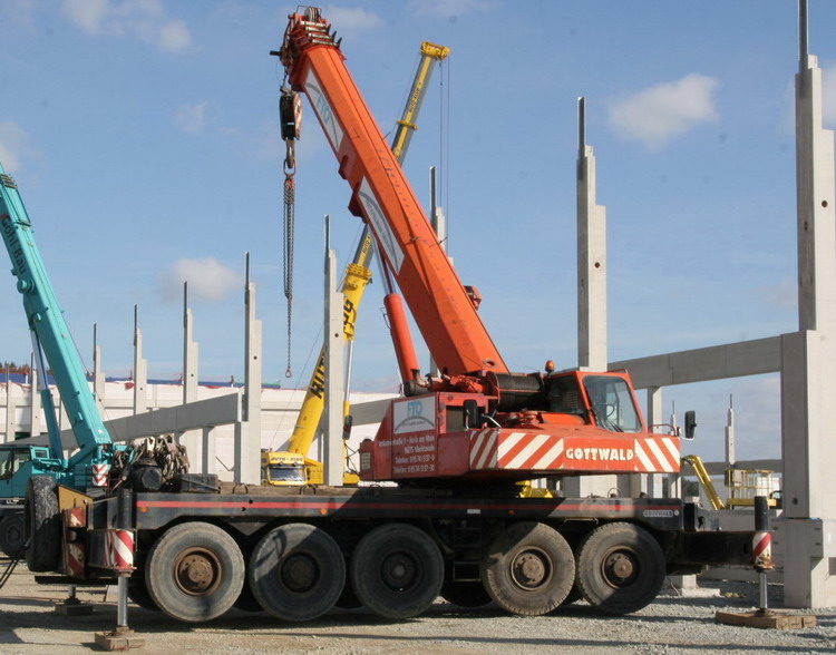 Beifahrerseite Gottwald AMK 71-52 Fertigteilwerk Obermain