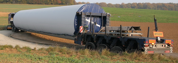 Frank Norager Scania mit WKA-Turmteil