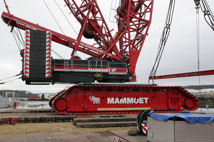 Mammoet CC 6800 Raupenfahrwerk