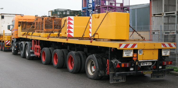 Wiesbauer Nooteboomauflieger mit Ballast