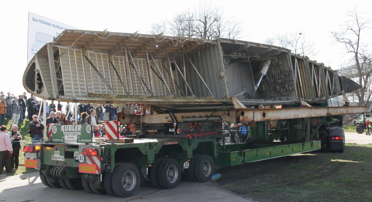 Innenleben der Tragfläche der Buran