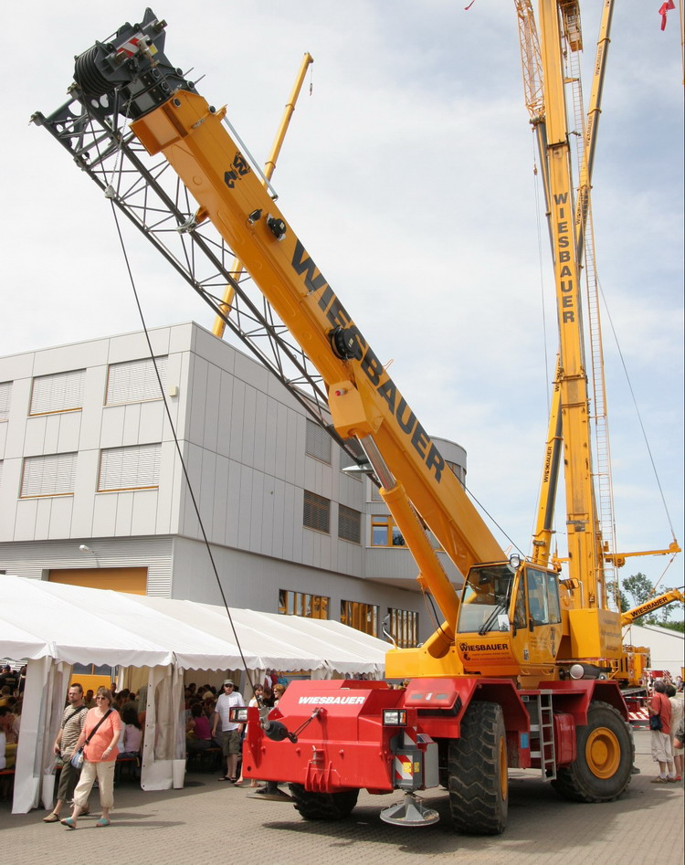 Wiesbauer Terex A 600