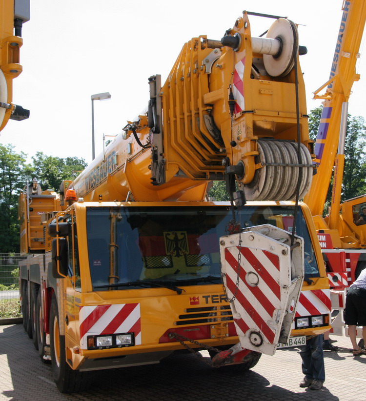 Wiesbauer Terex AC 200-1