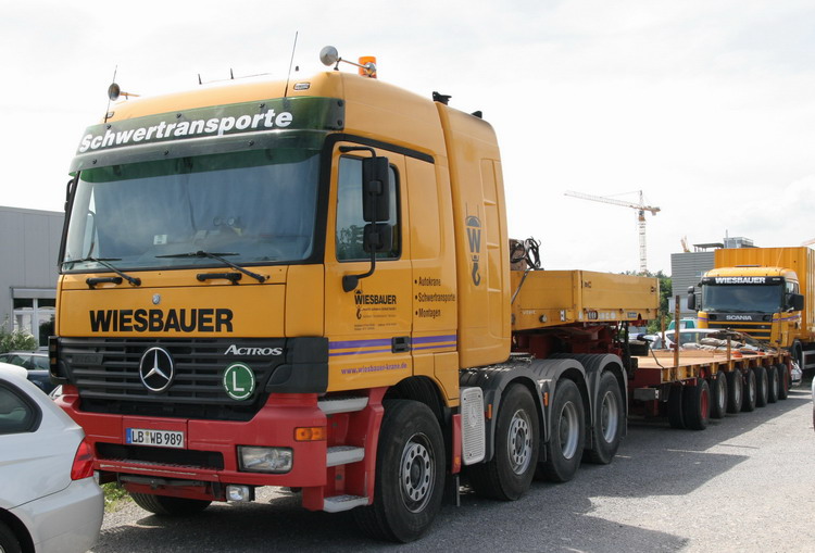 Wiesbauer MB Actros Titan  mit Goldhofer Semiauflieger