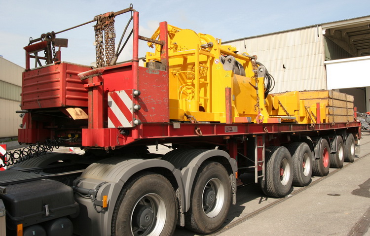 Wiesbauer MB Actros mit ESGE Auflieger