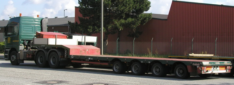 Thömen - Actros mit Nooteboom-Semi