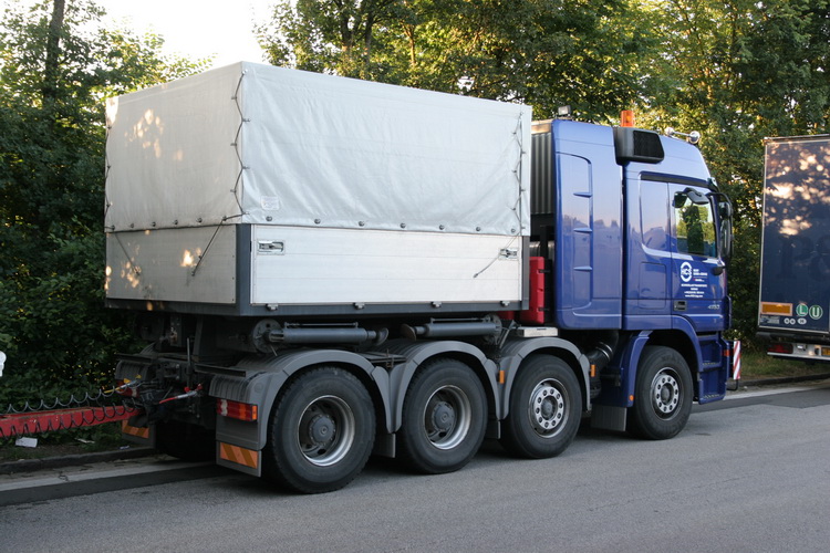 HCS MB Actros 4153 Heckansicht mit Ballastpritsche